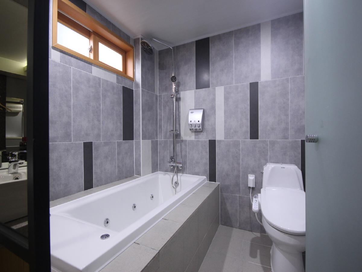 بوسان Roo Motel المظهر الخارجي الصورة